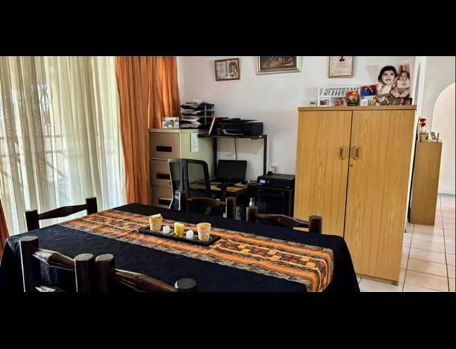 3 BEDROOM HOUSE FOR SALE IN MAYBERRY PARK